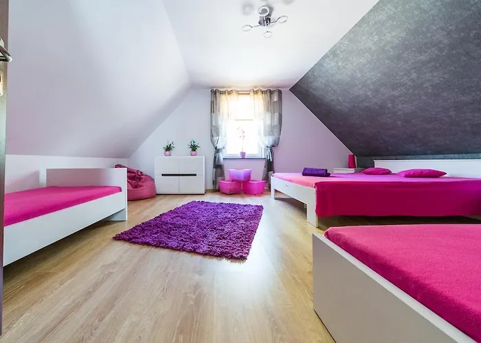 Emilia U Przyjaciol Semesterbostad *